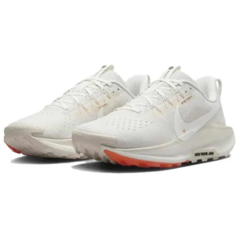 Nike Pegasus Trail 5 Bej Beyaz - Women Shoes Running Nike incelemesi ve fiyatı